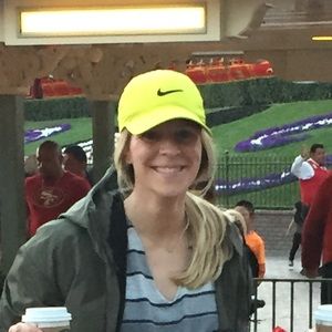 Meet your Posher, Leah